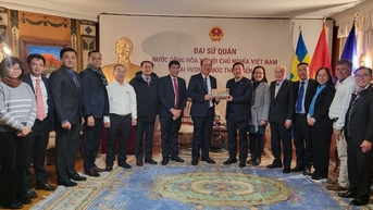 Đại sứ quán Việt Nam tại Thụy Điển đề nghị sớm thiết lập đường bay trực tiếp TPHCM - Thụy Điển