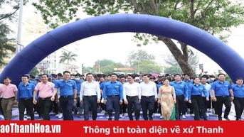 Thầy thuốc trẻ làm theo lời Bác, tình nguyện vì sức khỏe cộng đồng