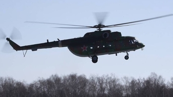 러시아 Mi-8 헬리콥터, 훈련 비행 중 추락 후 화재 발생