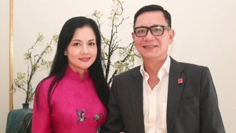 អាពាហ៍ពិពាហ៍​ដ៏​យូរអង្វែង​របស់​គូស្នេហ៍​សិល្បៈ​យោធា​ល្បី​ពីរ​គូ​នៅ​ភាគ​ខាងជើង​