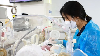 3 bé sinh non người Việt được điều trị thành công tại Hàn Quốc