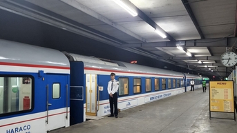 Ra mắt đoàn tàu chất lượng cao Hà Nội- Đà Nẵng 