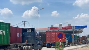 Xử lý tình hình tụ tập phản đối thu phí BOT Phú Hữu