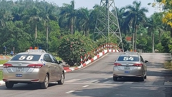 Giấy phép lái xe quá hạn chỉ 1 ngày cũng phải thi lại lý thuyết