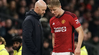 Ten Hag tiết lộ lý do Hojlund chấn thương