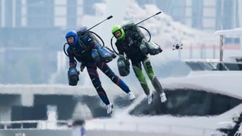 Nhân vật siêu anh hùng Iron Man sẽ xuất hiện trên bầu trời tại The Global City