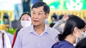 Doanh nhân Johnathan Hạnh Nguyễn 'trẩy hội' Việt Nam Xanh