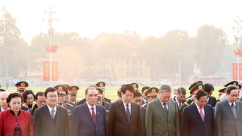Lãnh đạo Đảng, Nhà nước, Quân ủy Trung ương vào Lăng viếng Chủ tịch Hồ Chí Minh