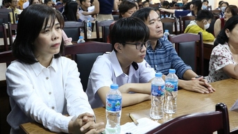 Nếu con không may khuyết tật, cha mẹ sẽ không đầu hàng số phận