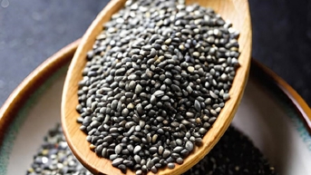 Tác dụng bất ngờ của hạt chia khi ăn vào bữa sáng
