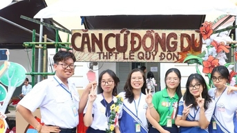 10.000 học sinh tiêu biểu TP HCM dự hội trại truyền thống