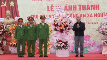 សាងសង់ទីស្នាក់ការប៉ូលីសពណ៌បៃតងស្អាត បម្រើការងារបានល្អ ប្រយុទ្ធ និងសម្រេចបាននូវស្នាដៃជាច្រើន