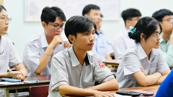 Hàng ngàn học sinh TPHCM thi học sinh giỏi giải toán trên máy tính cầm tay