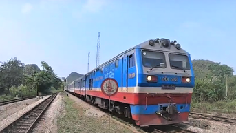 Đường sắt lập thêm hàng chục chuyến tàu phía Bắc dịp nghỉ lễ 30/4, 1/5