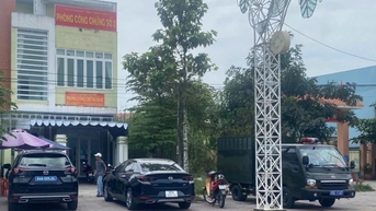 Bắt một nữ trưởng phòng công chứng ở Vĩnh Long