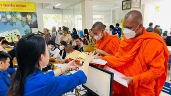 ‘Sinh viên 5 tốt?’ thì được gì?