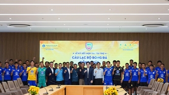 HLV Phan Thanh Bình cùng dàn tân binh ‘xịn’ Đồng Tháp sẵn sàng cho giải hạng nhất