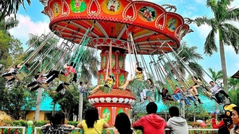 Chủ quản công viên Đầm Sen tiếp tục thua lỗ