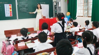 Không cấm giáo viên dạy thêm; Lương nhà giáo ở mức cao nhất trong hệ thống bậc lương