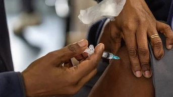 Quốc gia đầu tiên trên thế giới sử dụng vaccine viêm màng não mới