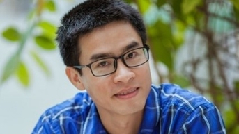 Nhà phê bình Nguyễn Phong Việt: "Đào, phở và piano"