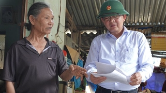Bí thư Bình Định đến tận nhà dân vận động giao đất làm cao tốc