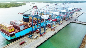 Cảng biển rục rịch tăng giá bốc dỡ container
