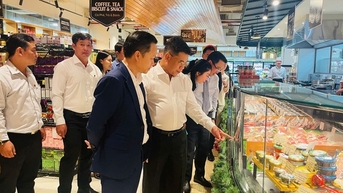 Khai trương mô hình siêu thị tích hợp cao cấp