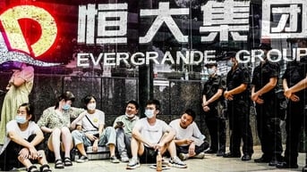 Nhà đầu tư liệu có thể lấy lại tiền sau khi "chúa chổm" Evergrande sụp đổ?
