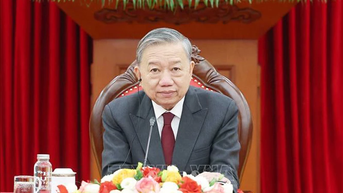 អគ្គលេខាធិកា To Lam បានសន្ទនាតាមទូរស័ព្ទជាមួយអគ្គលេខាបក្សសកម្មភាពប្រជាជន និងនាយករដ្ឋមន្ត្រីសិង្ហបុរី Lawrence Wong ។