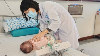 Nhiều trẻ nhiễm sởi dưới 9 tháng tuổi, biến chứng viêm phổi