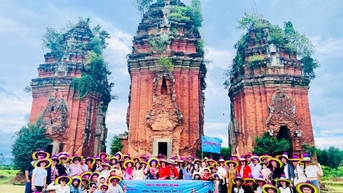 ស្វែងយល់ពីសិល្បៈក្បាច់គុនដ៏សម្បូរបែបនៅទឹកដី Champa Binh Dinh ជាមួយ Quy Nhon Tourist