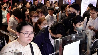 Khán giả Hà Nội xếp hàng săn vé 'Đào, phở và piano'