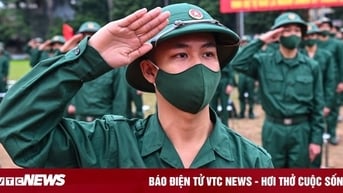 'Tôi tự hào khi con tình nguyện tham gia nghĩa vụ quân sự'