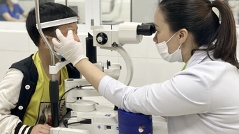 Khám mắt miễn phí nhân Ngày thị giác thế giới
