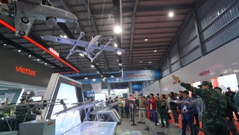 Hàng nghìn xem triển lãm quốc phòng quốc tế Việt Nam 2024