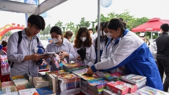 Hưởng ứng phong trào đọc sách qua Ngày sách và Văn hóa đọc năm 2024 tại Bắc Ninh