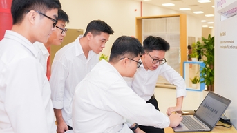 Bộ TT&TT thông báo tuyển dụng công chức năm 2024