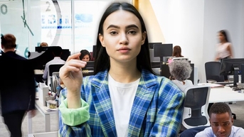 Gen Z ứng xử tốt nơi công sở phải chỉn chu cả cách ăn mặc, thái độ với đồng nghiệp