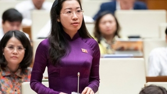 Đại biểu tiếp tục sốt ruột trước tình trạng thiếu thuốc, Bộ trưởng Bộ Y tế nói đã tháo gỡ nhiều