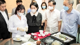 Giảm ngộ độc thực phẩm tập thể, cách nào?