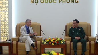 ឧត្តមសេនីយ៍ឯក Hoang Xuan Chien បានទទួលជួបឯកអគ្គរដ្ឋទូតនៃព្រះរាជាណាចក្របែលហ្សិកប្រចាំនៅវៀតណាម