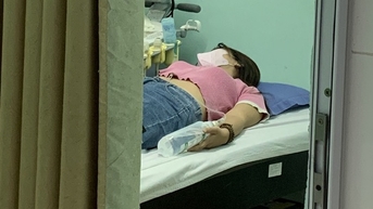 Sau khi sơ cứu ngộ độc thực phẩm, người bệnh nên ăn uống thế nào?