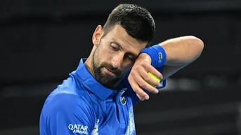 Djokovic dừng bước ở tứ kết Brisbane International 2025