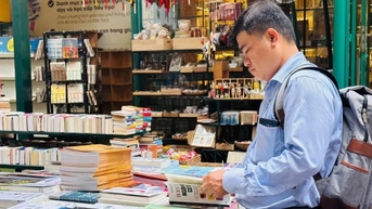 Hội sách mừng Ngày Sách và văn hóa đọc Việt Nam diễn ra tại Văn Miếu