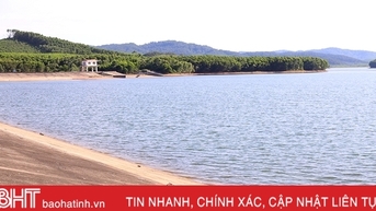 Hà Tĩnh chủ động xả tràn nhiều hồ chứa trước dự báo mưa lớn
