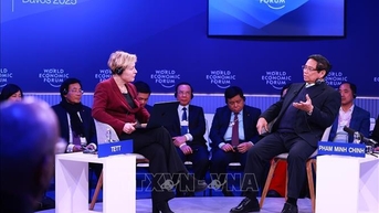 Thủ tướng Phạm Minh Chính đối thoại chính sách đặc biệt tại WEF Davos