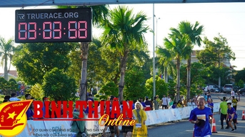 Runner trải nghiệm cung đường chạy đẹp bậc nhất Phan Thiết