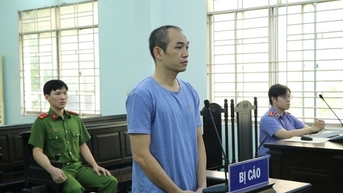 Người đàn ông đánh tới tấp cô gái sau va chạm ở quận 4 lãnh án tù