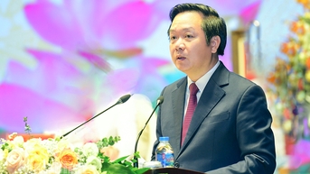 닌빈성 베트남 조국전선 2024-2029년 임기 제12차 대표자 대회에서 성 인민위원회 위원장의 연설